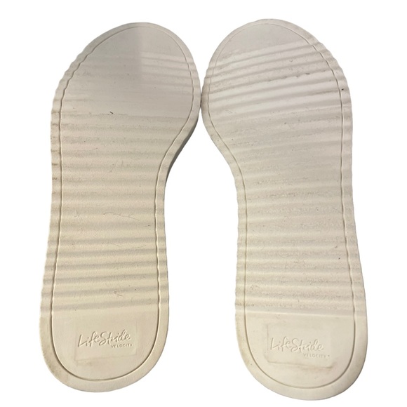 Life stride Ziggy womens slip ons- size 7 - only worn once! - Picture 5 of 5